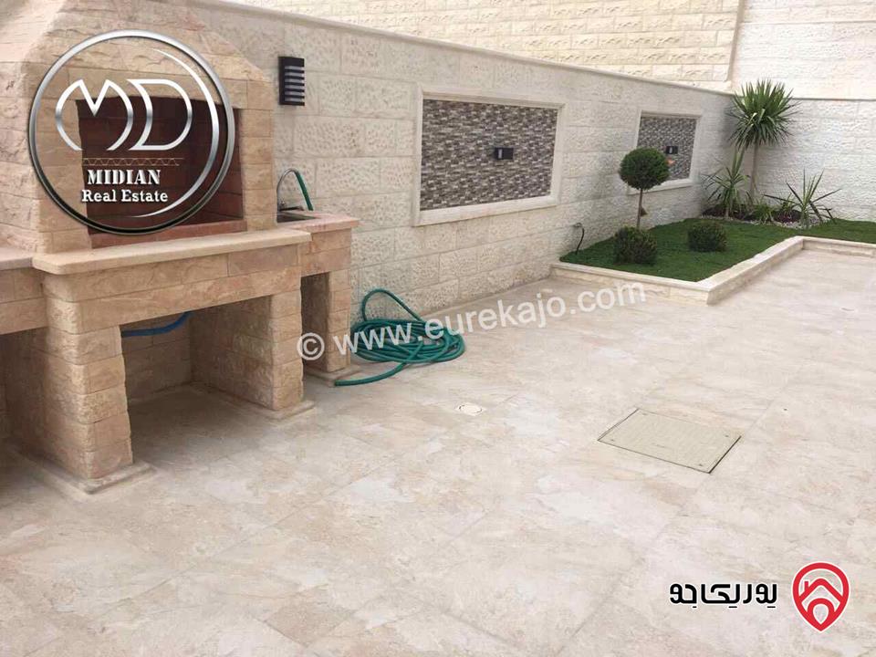 فيلا دوبلكس مساحة 600م مع تراسات و حدائق جديدة على أرض 500م لم تسكن اطلالة جميلة بسعر مميز جداً للبيع في عمان - الظهير