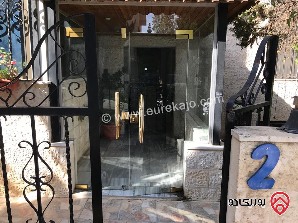 شقة أرضية مساحة 280م سوبر ديلوكس للإيجار في عمان - دير غبار 