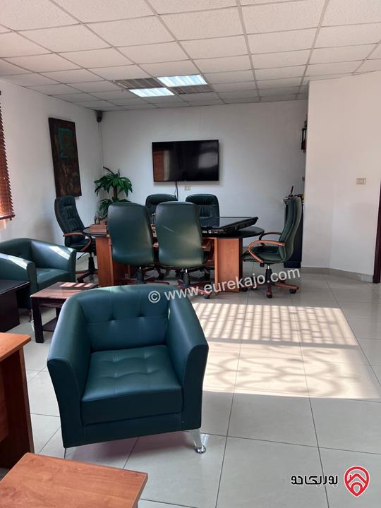 فيلا تجارية مميزة مساحة 850م على أرض 1300م للبيع أو للإيجار في عمان - أم أذينة