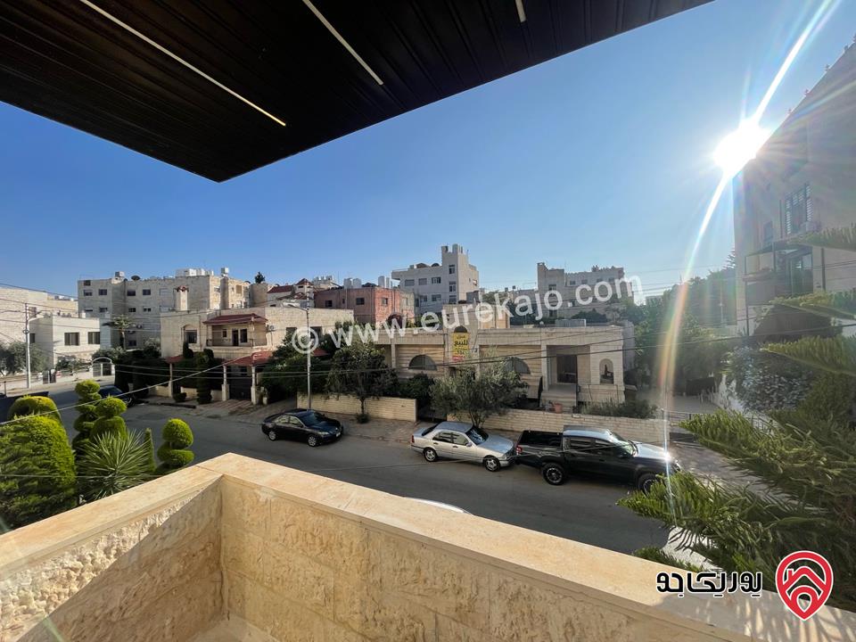 شقة سوبر ديلوكس طابق اول مساحة 200م للبيع في عمان - الجندويل