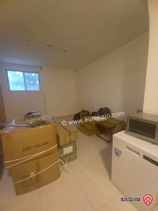 فيلا مساحة 500م على أرض 1900م للبيع في عمان - منطقة ام الدنانير 