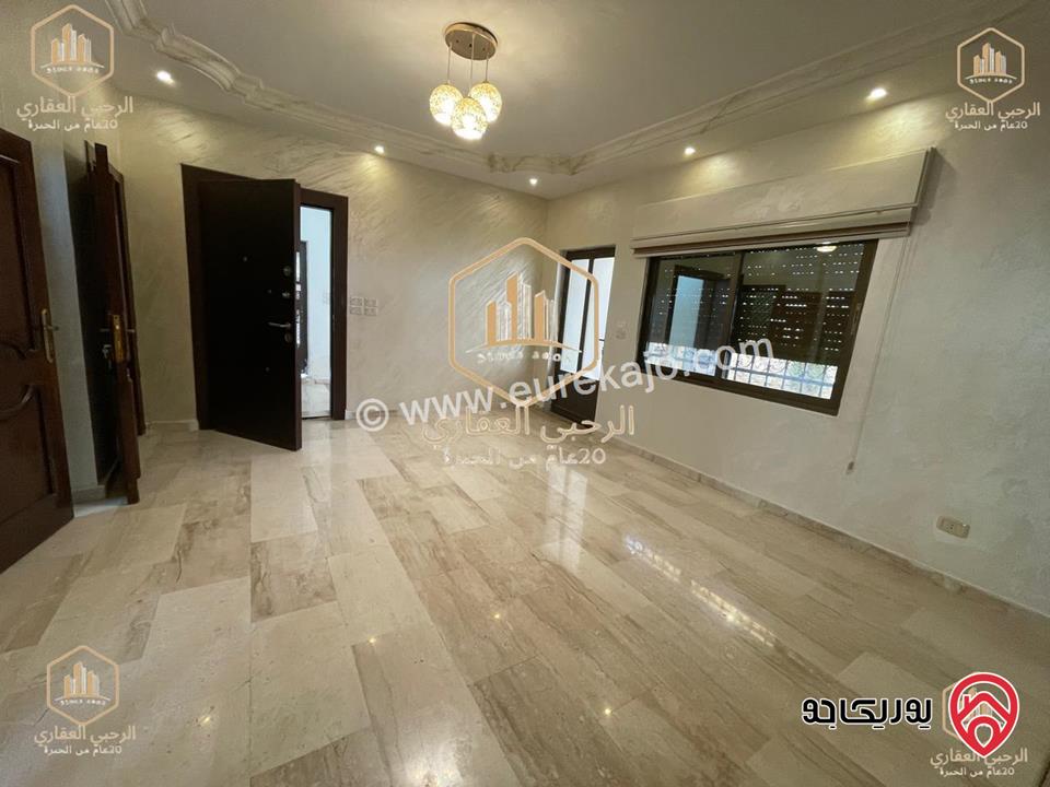 شقة طابق ثالث مع رووف سوبر ديلوكس مساحة 450م للايجار في عمان - خلدا