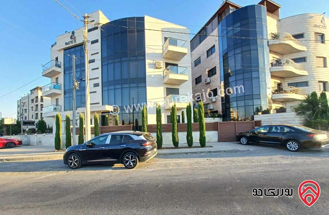 شقة أرضية مساحة 150م داخلي و 150م خارجي للبيع في عمان - حي الصحابة