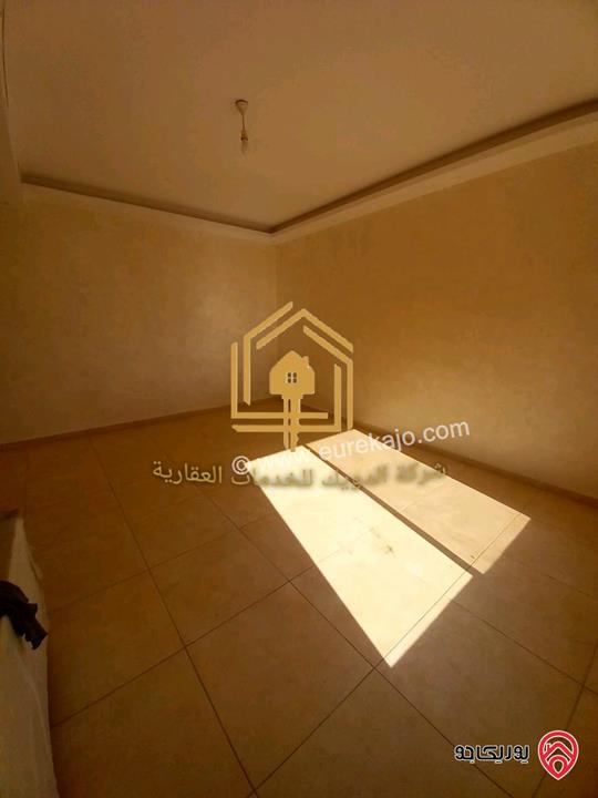 شقة جديدة لم تسكن طابق اول مساحة 180م للإيجار في عمان - خلدا 