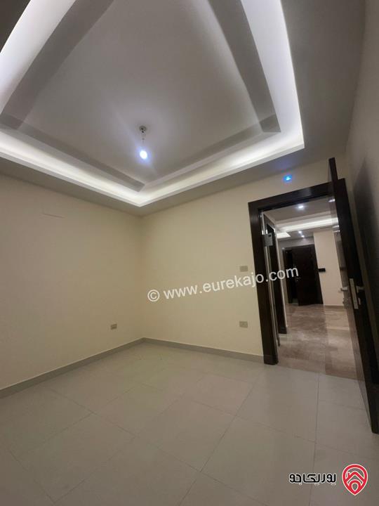 شقة طابق ثالث مساحة 95م للايجار في عمان - ام السماق 