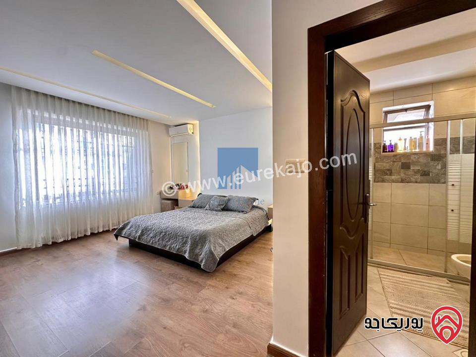 شقة طابقية طابق ثاني 185م تشطيب سوبر ديلوكس للبيع في عمان - خلدا