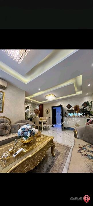 شقة طابق ثالث دوبلكس مساحة 330م للبيع في عمان - طريق المطار