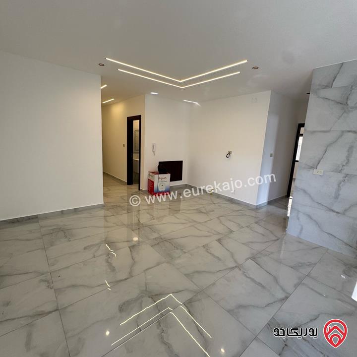 شقة فاخرة جدا بتشطيب عصري مساحة 115م للايجار من المالك مباشرة في عمان - البنيات خلف جامعة البتراء 