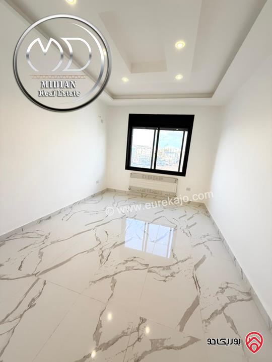 شقق جديدة للبيع في عمان - خلدا مساحات 220م تشطيبات و ديكورات فاخرة اطلالة جميلة امكانية الأقساط