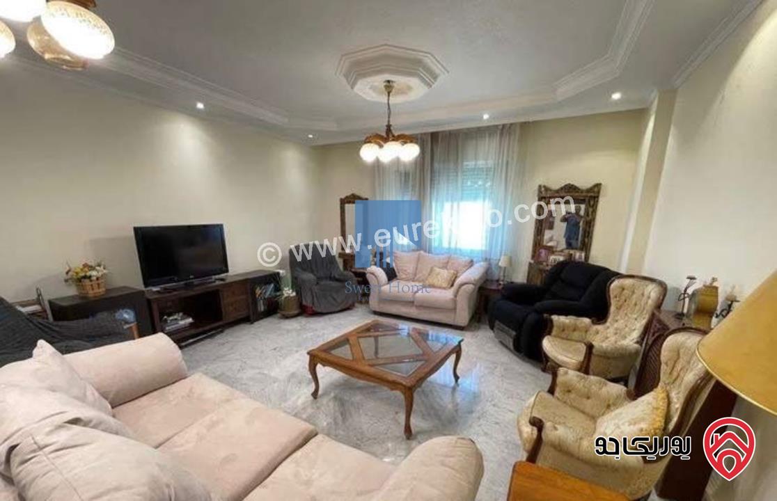 شقة مميزة للبيع في عمان تلاع العلي - خلف السلطان طابق ثالث 260م مع روف 70م بسعر مغري