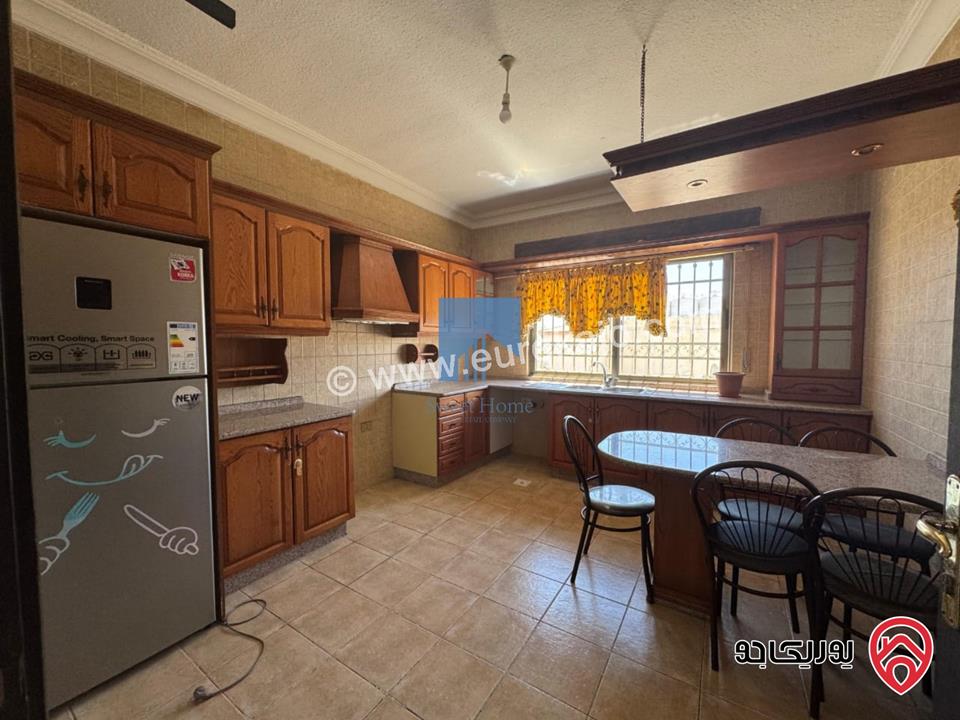 شقة مميزة للبيع في عمان - الجاردنز - خلف قاضي القضاة طابق ثالث 190م بسعر مغري