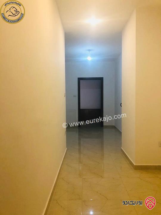 شقة أرضية مميزة للبيع في عمان - دير غبار - حي السهل قرب مدارس فيلادلفيا 130م مع حديقة وترسات 165م لم تسكن