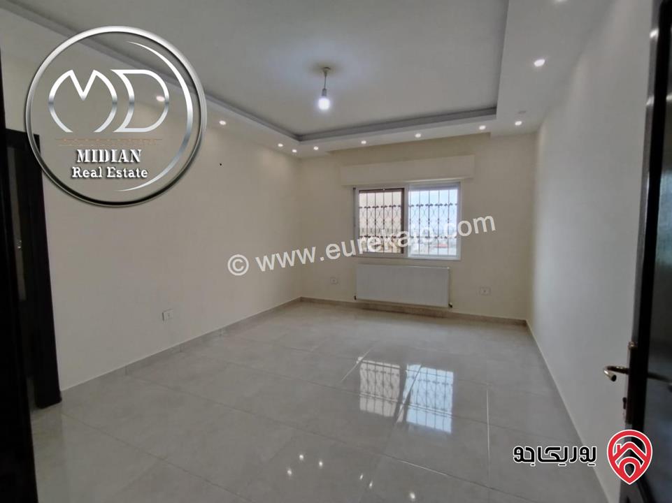 شقة جديدة للبيع في عمان - طابق ثاني ضاحية الرشيد مساحة 160م تشطيبات سوبر ديلوكس اطلالة جميلة بسعر مميز