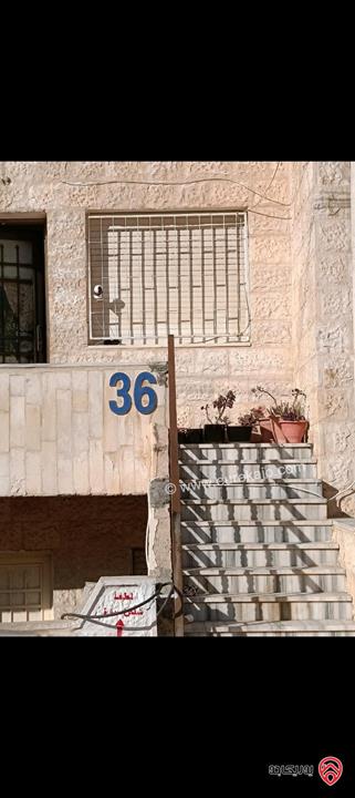 شقة مساحة 120م طابق اول للبيع في اربد 