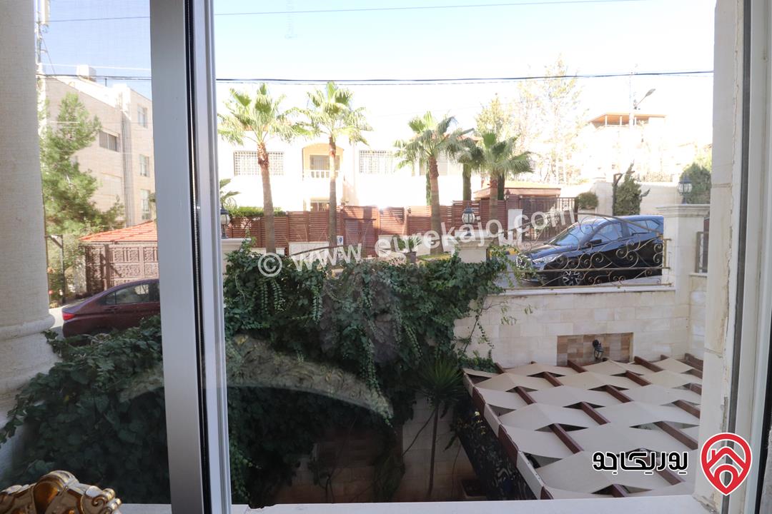 شقة سوبر ديلوكس أرضية مساحة 263م للبيع في عمان - الرابية