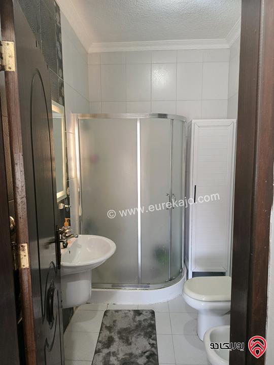 شقة طابق ثاني مساحة 150م للبيع في عمان - الجبيهة