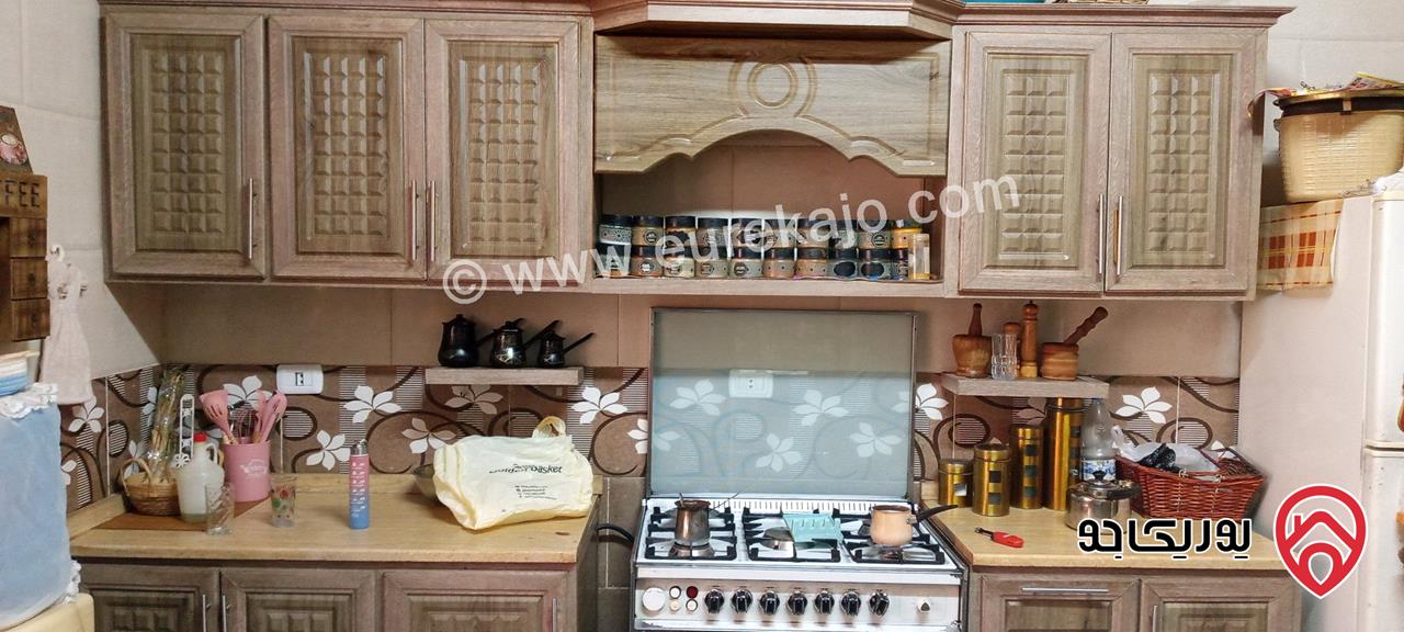 بيت شبه فيلا مساحة 247م على ارض 508م للبيع في عمان - البيضاء 