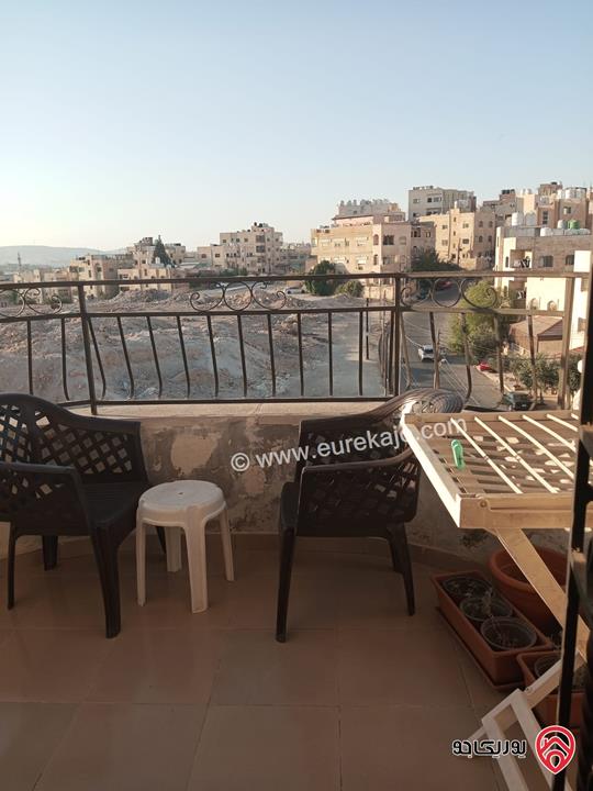 شقة طابقية مساحة 175م طابق ثالث للبيع في الزرقاء- جبل طارق
