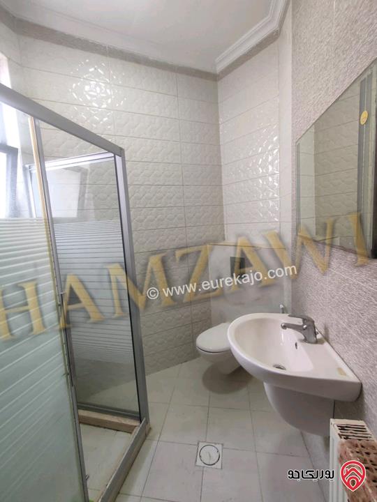 شقة ارضية مساحة 180م داخلي و 50م خارجي للايجار في عمان - ضاحية النخيل 