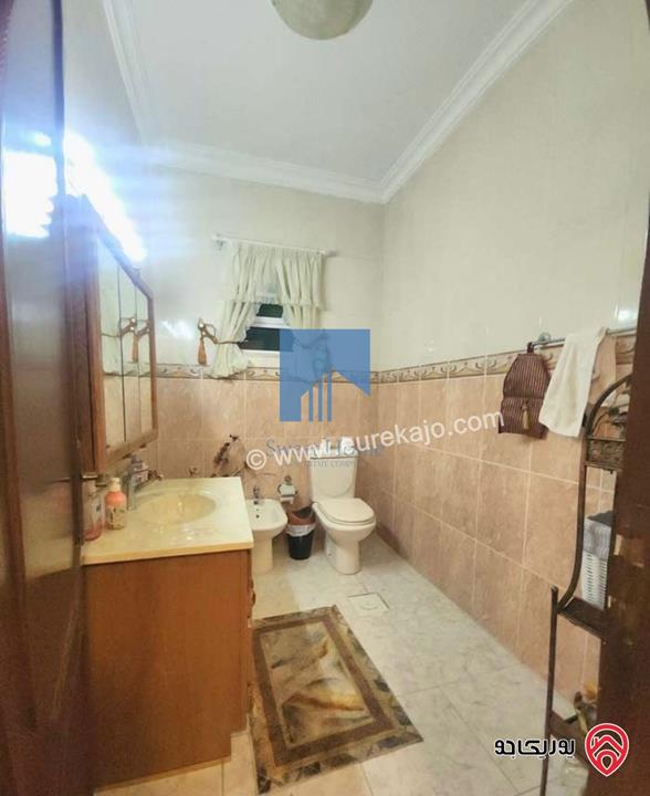 شقة مميزة للبيع في عمان تلاع العلي - خلف السلطان طابق ثالث 260م مع روف 70م بسعر مغري