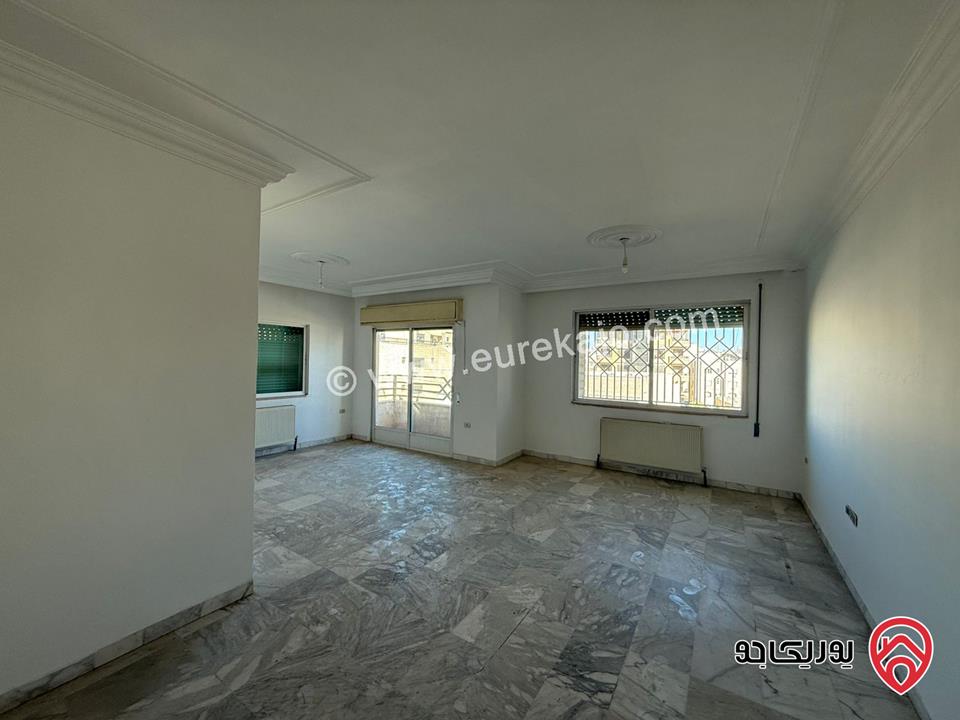 شقة فارغة مساحة 165م طابق ثاني للايجار في عمان - الرابية