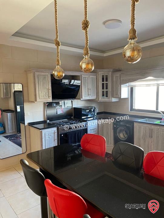 شقة شبه أرضية مساحة 285م للبيع في عمان - تلاع العلي