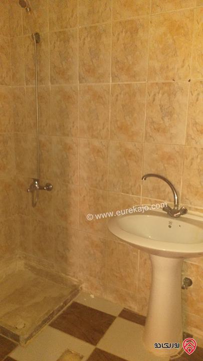 شقة طابق ثاني مساحة 42م على القوشان للبيع في اربد - حواره