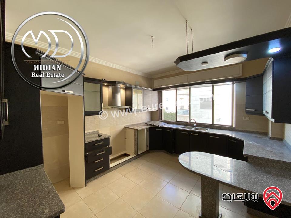 شقة فارغة للايجار في عمان - دير غبار مساحة 190م طابق اول تشطيبات سوبر ديلوكس اطلالة جميلة