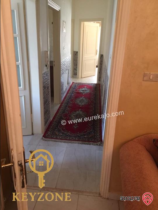 شقة مساحة 120م طابق ثالث للبيع في عمان - الرابية