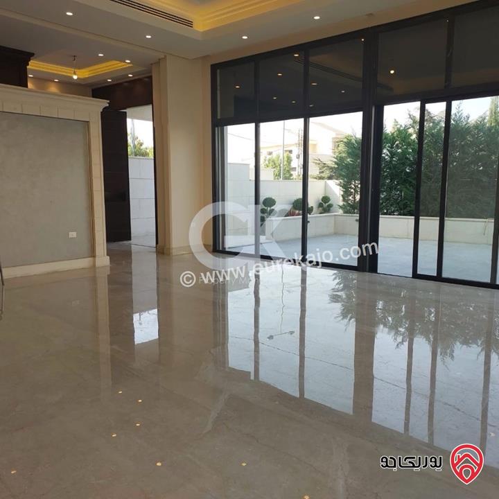 فيلا مساحة 650م على أرض 320م للبيع في عمان - عبدون