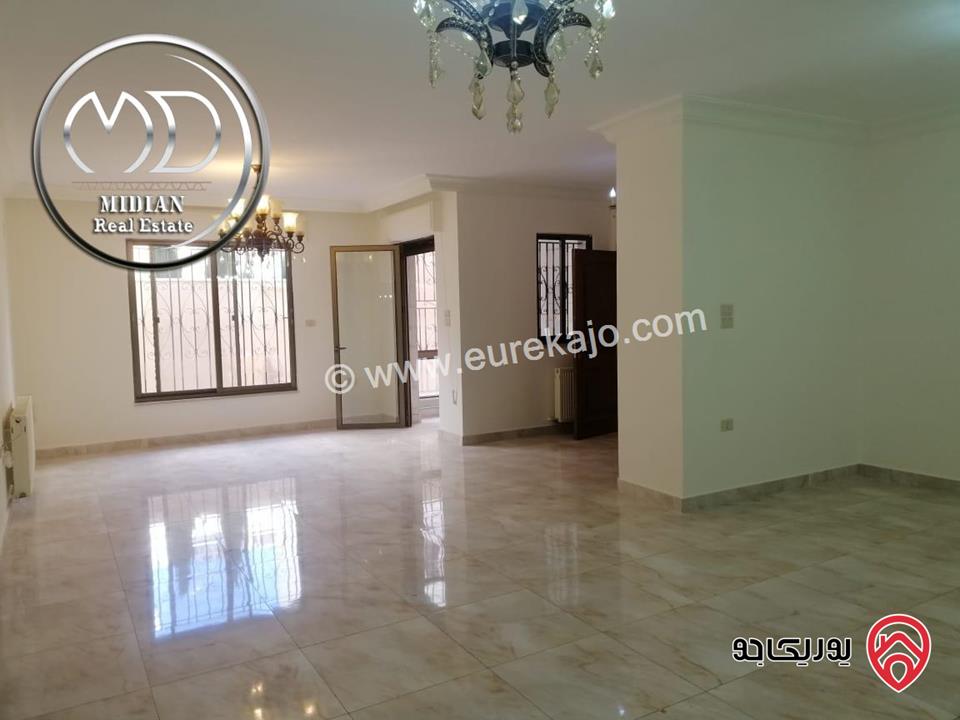 شقة ارضية فارغة للايجار في عمان - الصويفية مساحة 200م مع ترس و حديقة 150م سوبر ديلوكس بسعر مميز