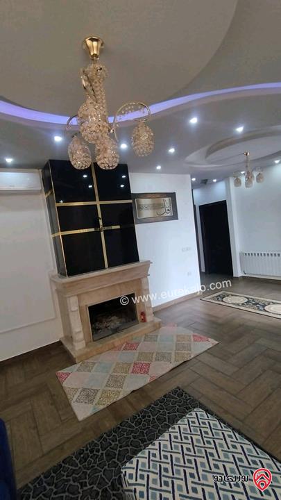 فيلا مساحة 560م على ارض 711م للبيع في الزرقاء - ام رمانة