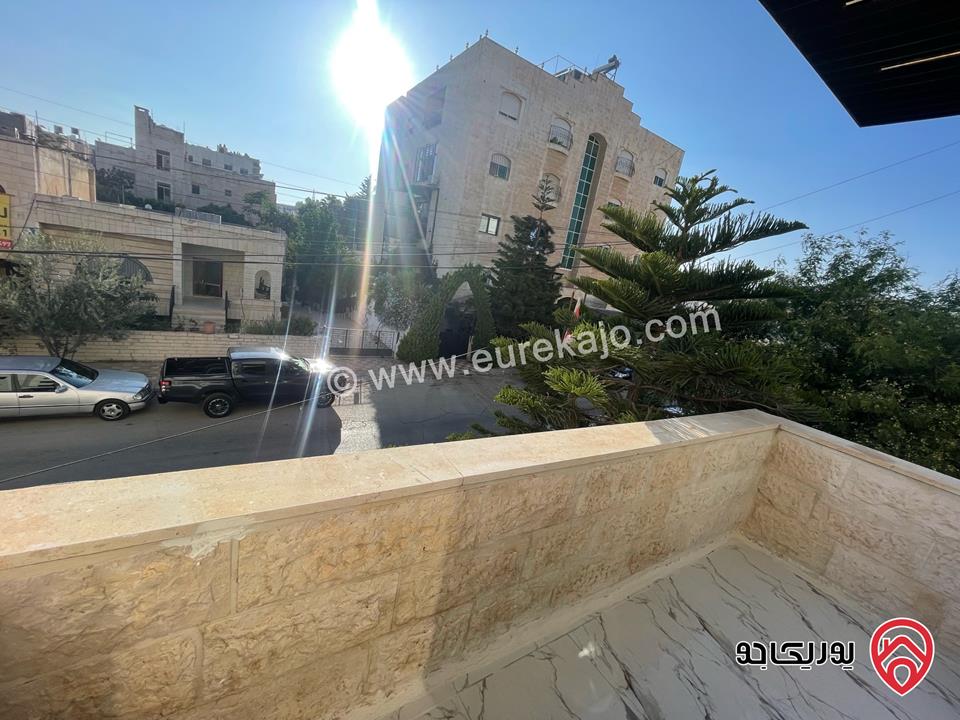 شقة سوبر ديلوكس طابق اول مساحة 200م للبيع في عمان - الجندويل