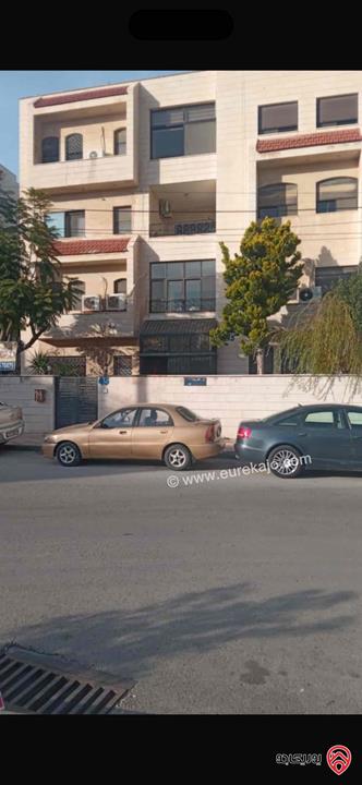 شقة مساحة 160م طابق ثالث غير مفروشة للايجار في عمان - أم أذينة 