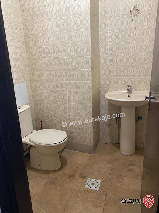 شقة طابق ثاني مساحة 158م للبيع في عمان - الشميساني