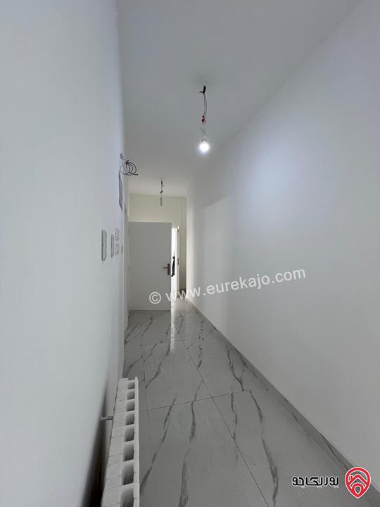 فيلا مساحة الارض 672م مساحة البناء 600م للبيع في عمان - دير غبار حي السهل 