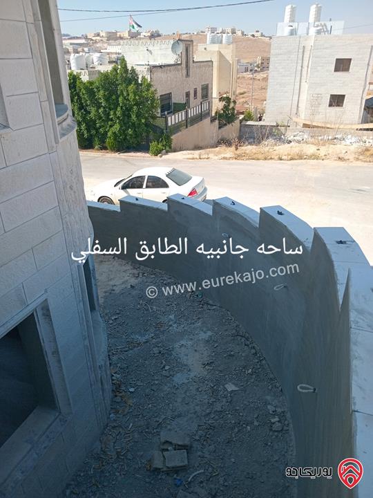 شبه فيلا نظام دوبلكس مساحة 225م على أرض 300م للبيع في عمان - المستندة 