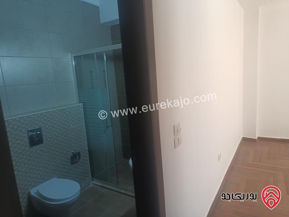 شقة مميزة طابق ثاني مساحة 174م للبيع في عمان - خلدا