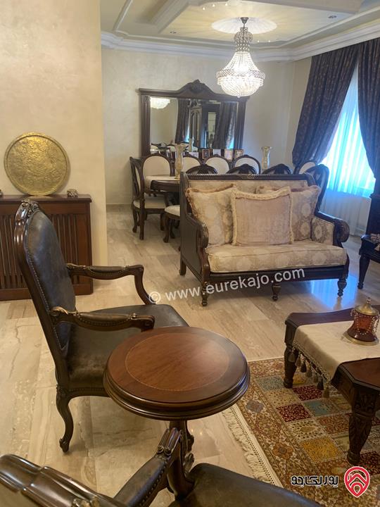 شقة طابق ثاني مساحة 209م للبيع في عمان - خلدا