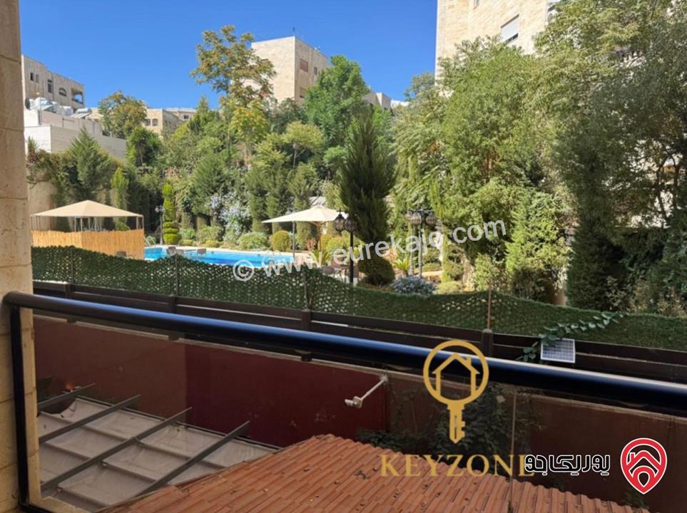 شقة مساحة 83م شبه أرضي للبيع مفروشة في عمان - دير غبار