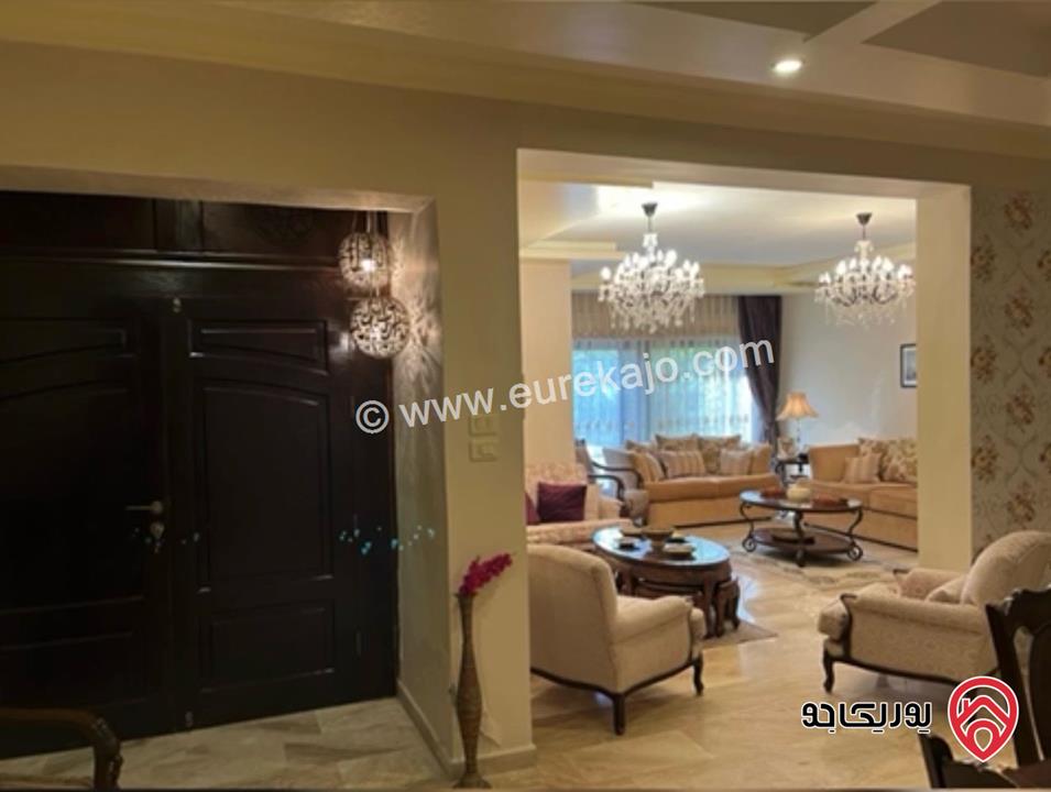 شقة طابقية ارضية مساحة 205م داخلي و 200م خارجي للبيع في عمان - ضاحية النخيل