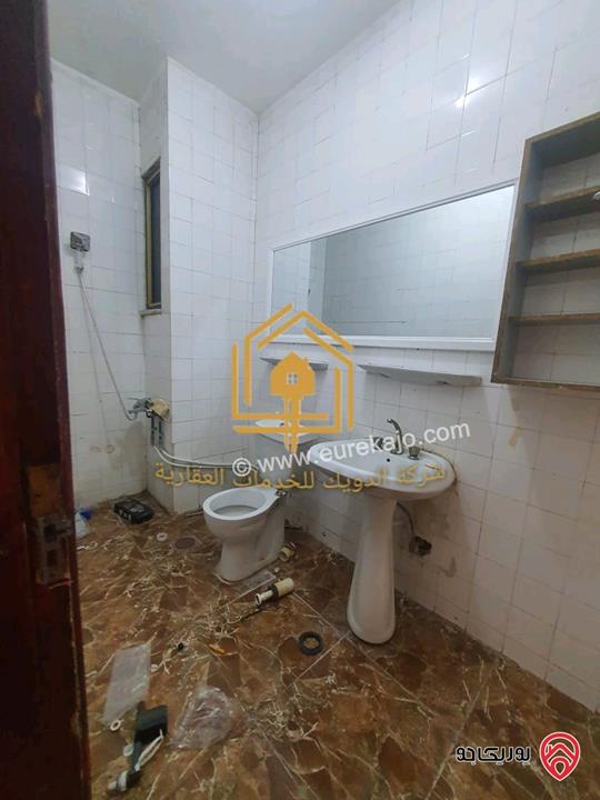 شقة فارغة طابق اول مساحة 250م للايجار في عمان - شفا بدران 