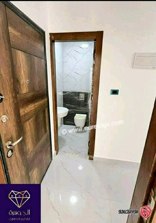 عرض خاص ع اخر شقة طابق اول مساحة 140م لم تسكن للبيع في عمان - الجاردنز 