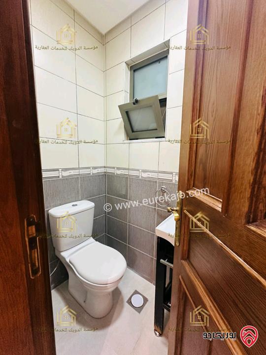 شقة فارغة طابق ثاني مساحة 215م للإيجار في عمان - دير غبار 