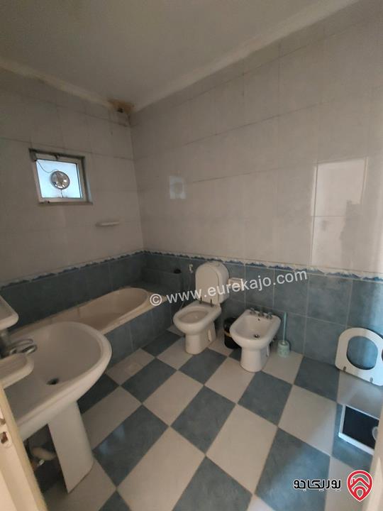 شقة طابق ثالث مساحة 192م للبيع في عمان - ضاحية الرشيد