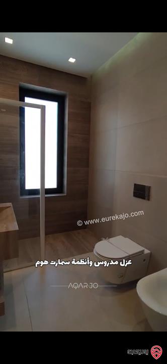 فيلا فاخرة مساحة 1 دونم على أرض 2 دونم للبيع في عمان طريق المطار مقابل ايكيا 