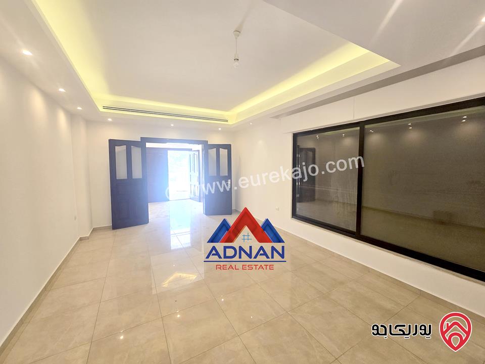 فيلا فخمة متلاصقة مساحة 650م على أرض 500م للايجار في عمان - عبدون