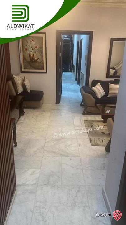 شقة مفروشة للايجار في عمان - ضاحية الامير راشد طابق ثاني مساحة البناء 210م منطقة هادئة بالقرب من الخدمات