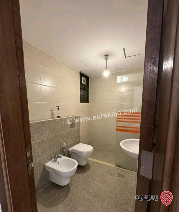 شقة فارغة مساحة 100م طابق ثاني للايجار للعرسان او عائلة صغيرة في عمان - ام السماق