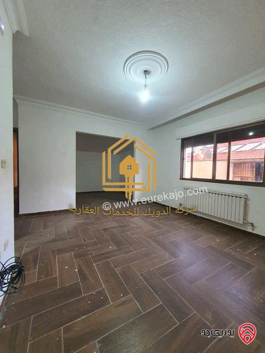 شقة فارغة طابق اول مساحة 260م للإيجار في عمان - السابع 